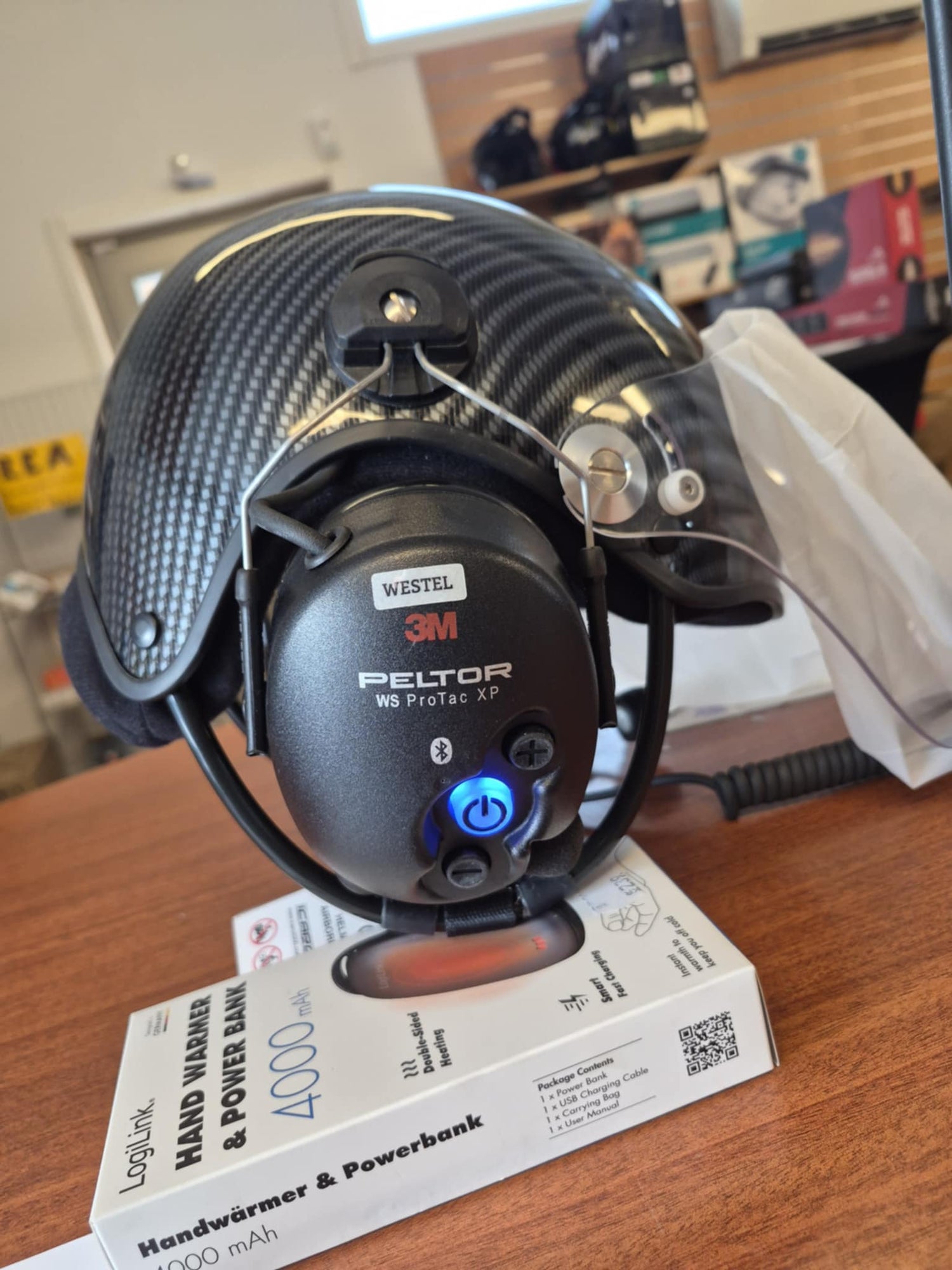 2 st Icaro TZ Svart utan visir med Peltor ProTac XP